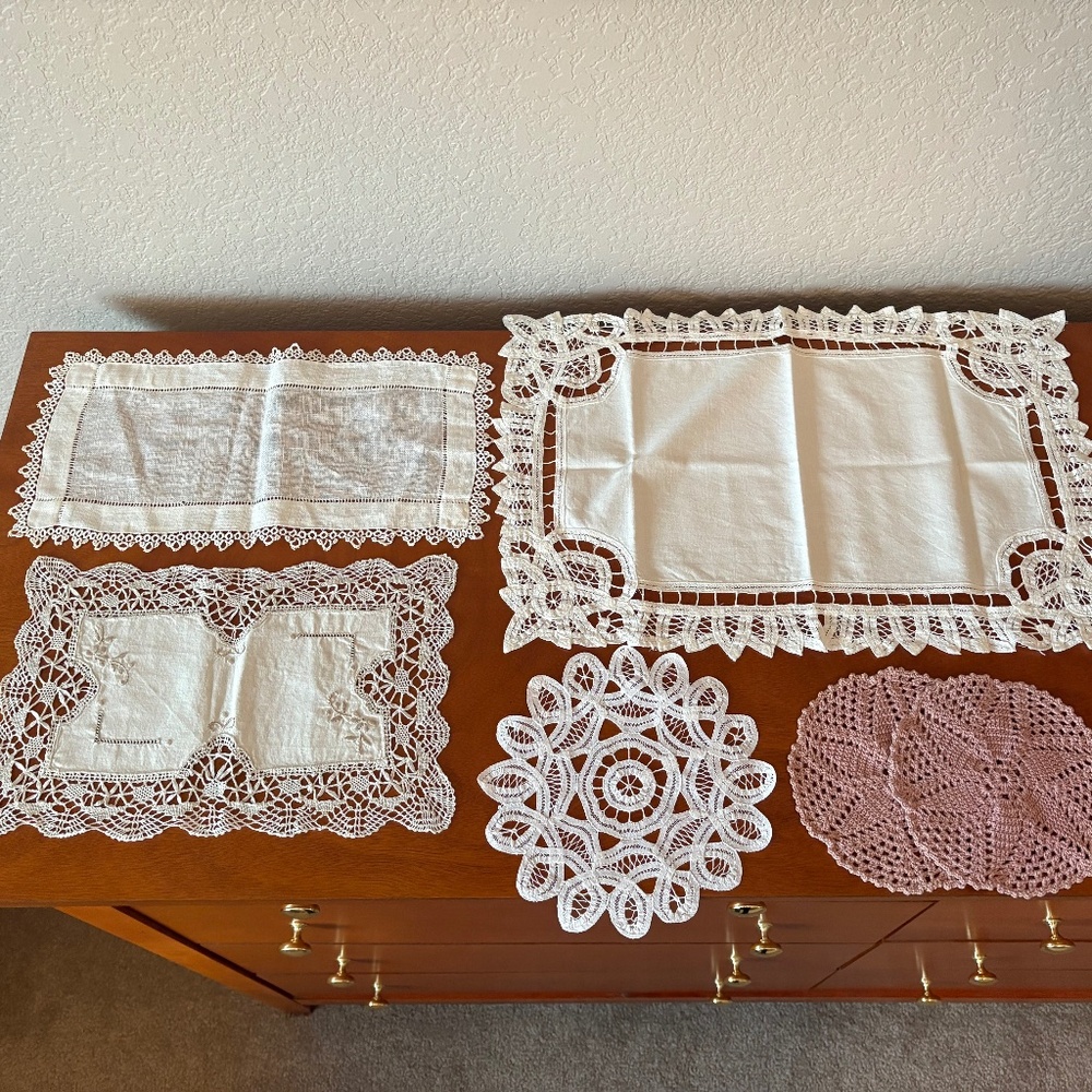 Lot of SIX Lace/Crochet Doilies Table Covers, Mats, Coasters, Protectors
